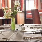 Le Relais Du Marquis 3* Ittre
