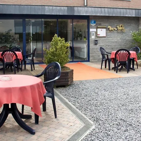 Le Relais Du Marquis Hotel 3*